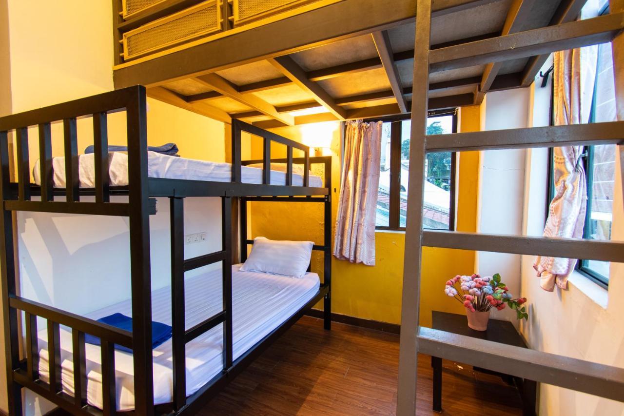 Albergue Travel Hub Highstreet Kuala Lumpur Exterior foto