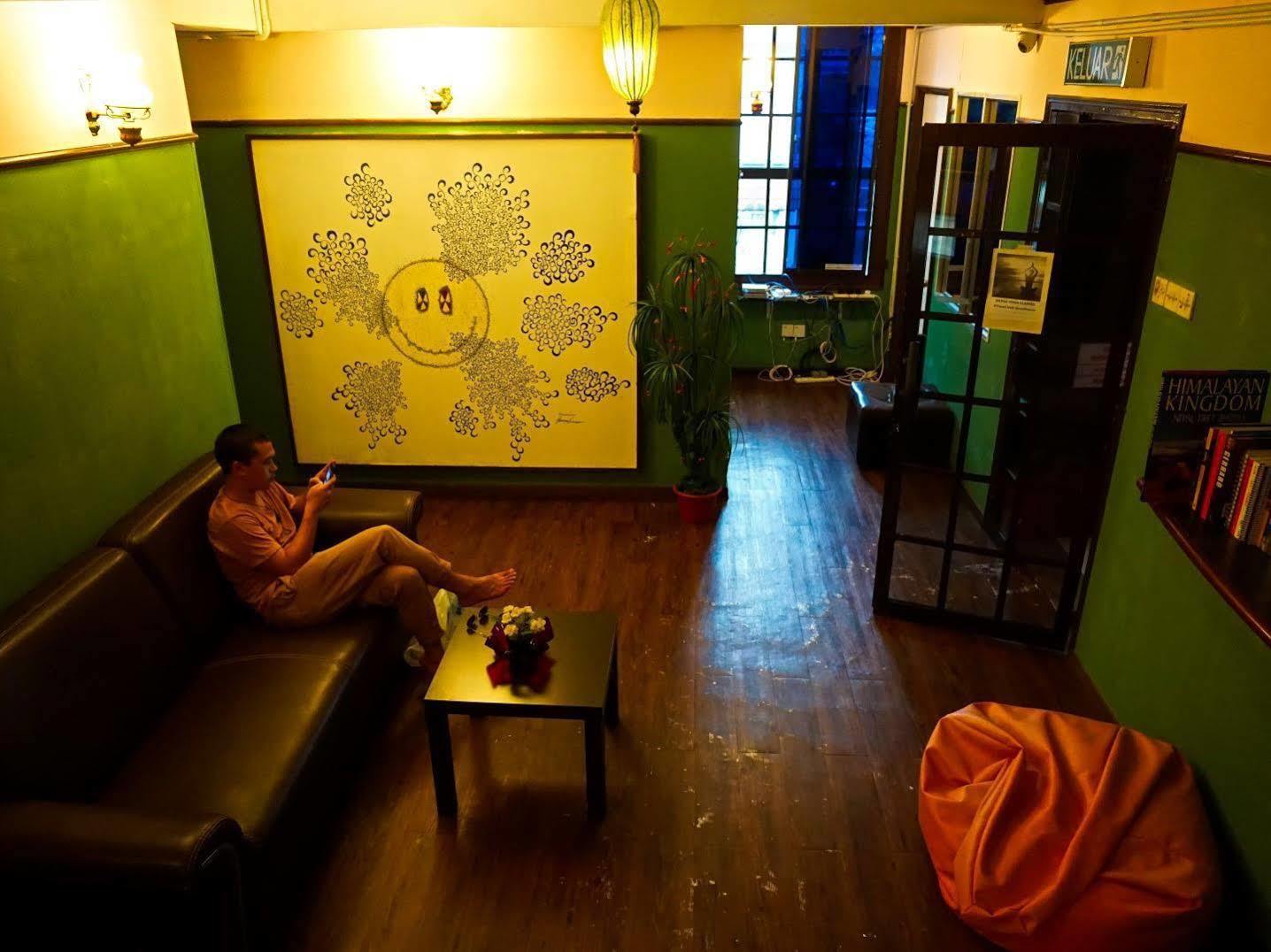 Albergue Travel Hub Highstreet Kuala Lumpur Exterior foto