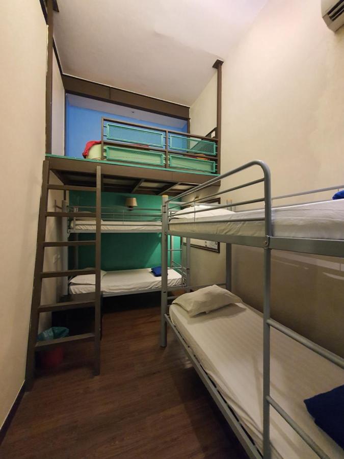 Albergue Travel Hub Highstreet Kuala Lumpur Exterior foto