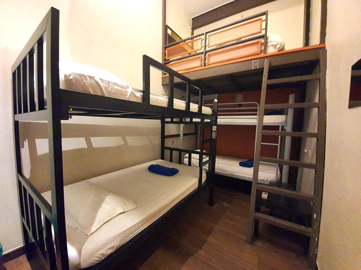 Albergue Travel Hub Highstreet Kuala Lumpur Exterior foto