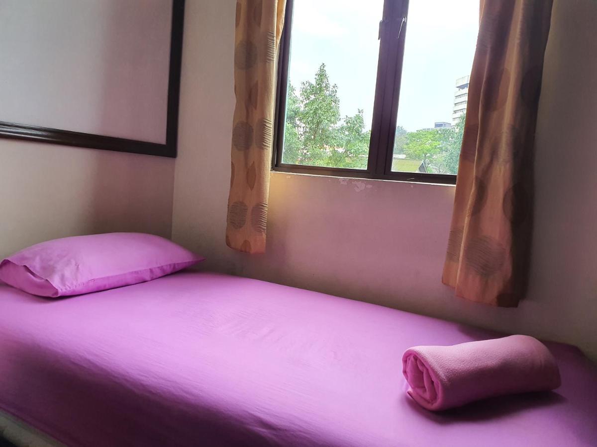 Albergue Travel Hub Highstreet Kuala Lumpur Exterior foto